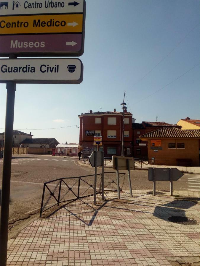 Apartamento Pension La Via Lactea Hotel Frómista Eksteriør billede